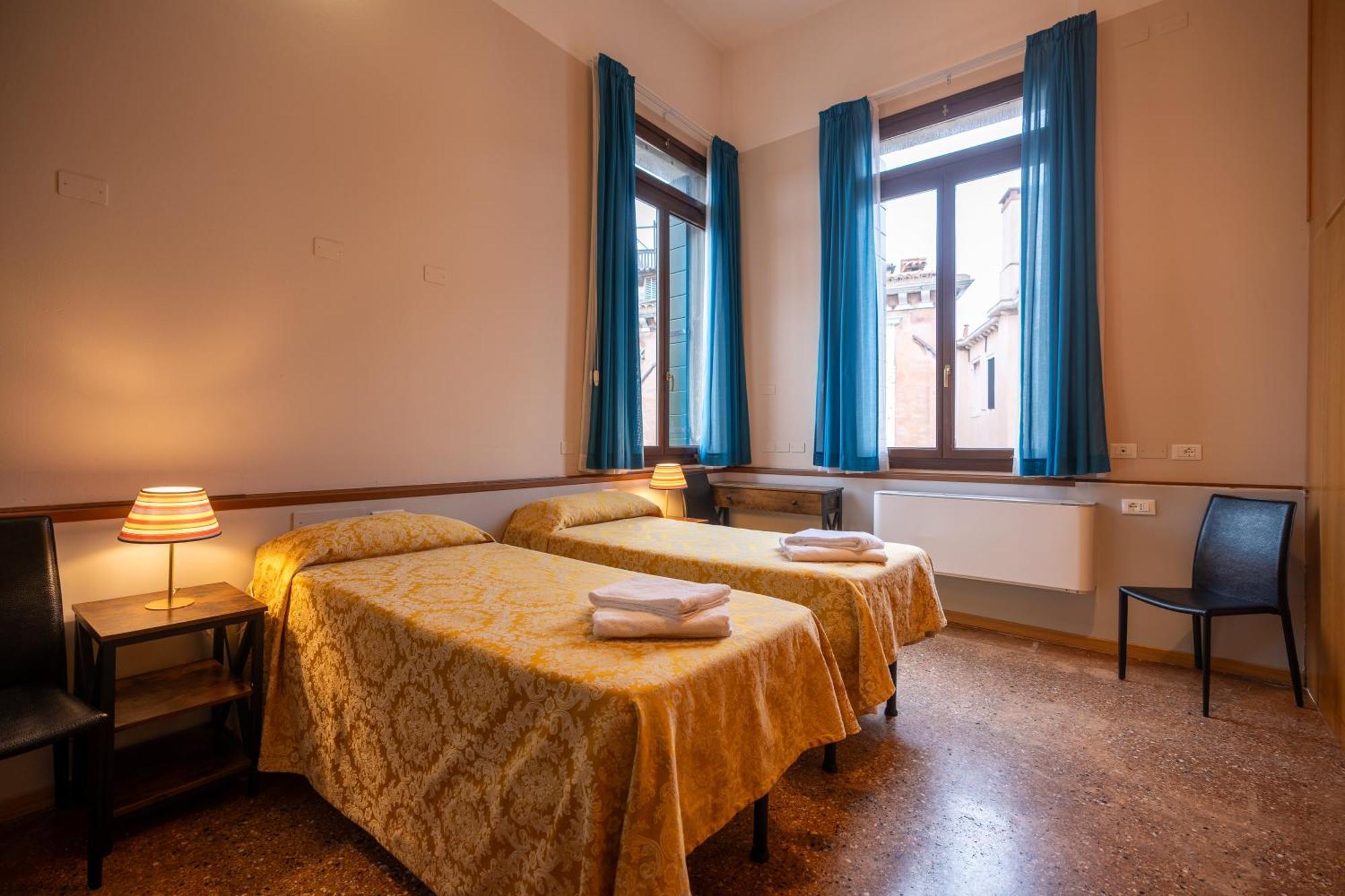 Foresteria Valdese Venezia Eksteriør billede