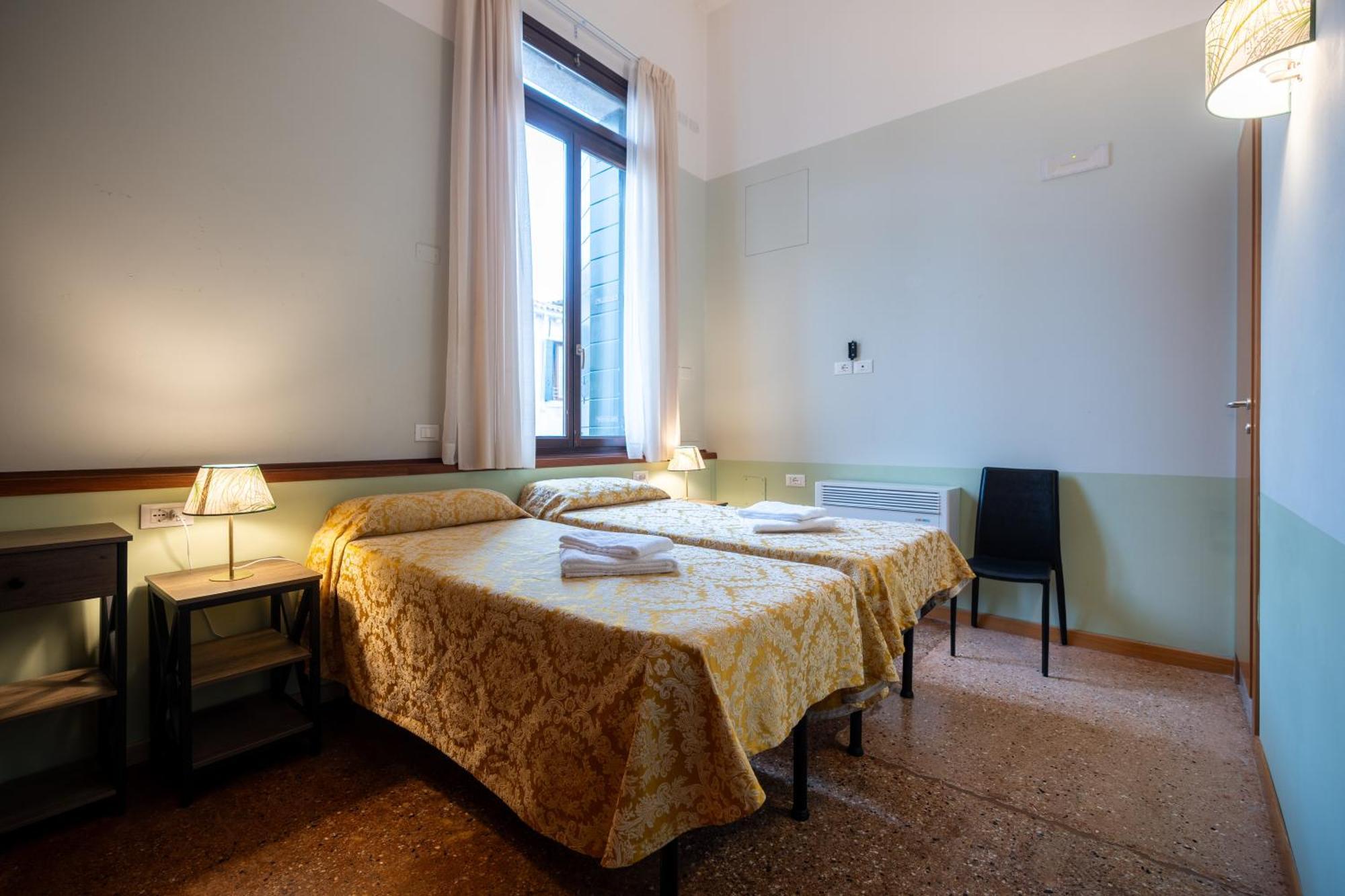 Foresteria Valdese Venezia Eksteriør billede