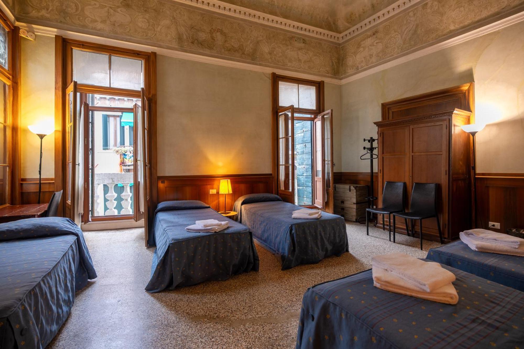 Foresteria Valdese Venezia Eksteriør billede